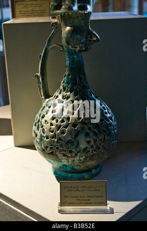 13. Jahrhundert Gonbad Keramik Ewer Glas und Keramik Museum in Teheran-Iran Stockfoto