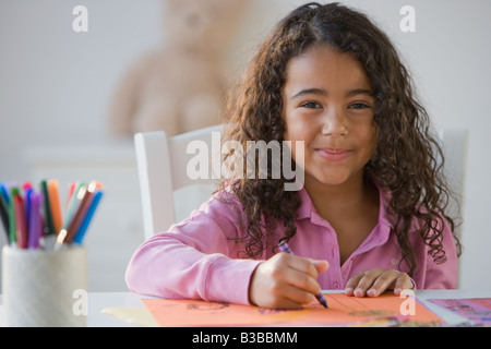 Afrikanische Mädchen Färbung Stockfoto
