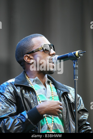 Kanye West auf der Bühne beim V Festival in Hylands Park Chelmsford Essex Stockfoto