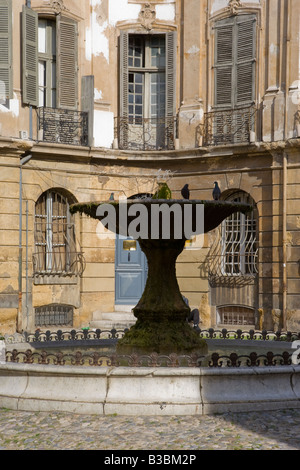 Ein Brunnen in Aix-En-Provence Frankreich Stockfoto