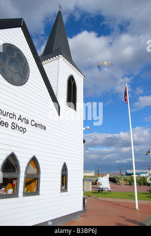 Norwegische Kirche Arts Centre, Bucht von Cardiff, Cardiff, Wales, Vereinigtes Königreich Stockfoto