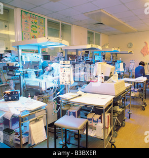 Neonatale Intensivstation Krankenhaus Stockfoto