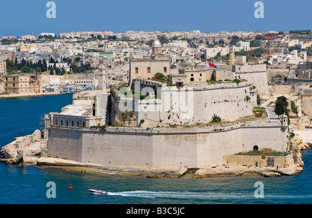 Malta, Valletta. Blick über den Grand Harbour, Fort St. Angelo und Senglea. Stockfoto