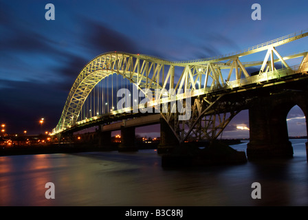 Runcorn Brücke Runcorn Cheshire UK Stockfoto