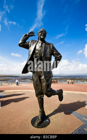 Eric Morecambe Bronzestatue in Morecambe Lancashire in England Großbritannien Stockfoto