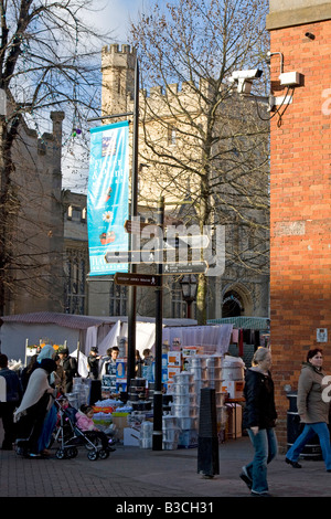 Markttag einkaufen Bedford Stadtzentrum Bedfordshire England uk gb Stockfoto