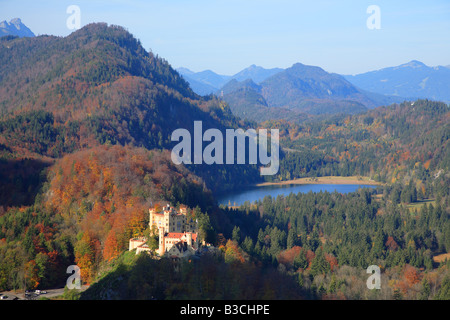 Schloss Hohenschwangau beleuchteten Schloss der hohen Schwan Grafschaft war die Kindheit Residenz von König Ludwig II. von Bayern und wurde gebaut Stockfoto