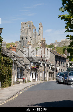 Corfe Castle Dorset Uk Straßenszene Stockfoto