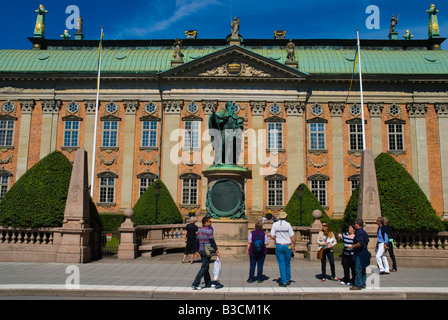 Menschen vor Riddarhuset in Riddarholmen in Stockholm-Schweden-Europa Stockfoto