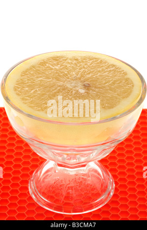 Frische reife Saftig geschnitten Gesunde weisse Frühstück Grapefruit mit Keine Personen Stockfoto