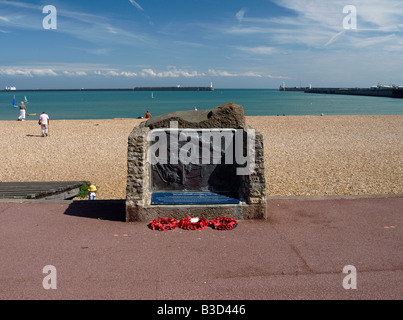 Dunkirk Veterans Association Denkmal Dover Harbour Kent UK Stockfoto