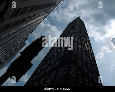 Das Westin Michigan Avenue (links) und den Hancock Tower. Die Magnificent Mile. Chicago. Illinois. USA Stockfoto