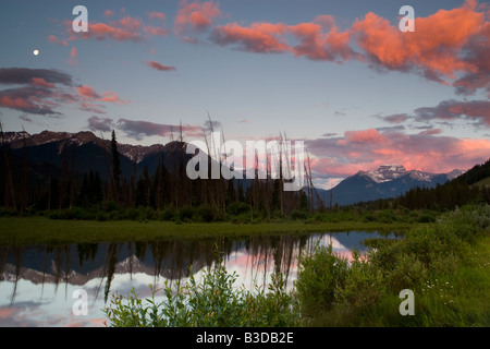 Mount Rundle und Vermillion Seen im Banff National Park Stockfoto