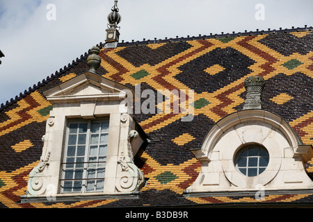 Hervorragende burgundischen Dachziegel auf Hospice Hotel-Dieu in Beaune Burgund Frankreich Europa Stockfoto