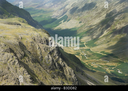 Blick vom Gipfel des großen Giebel, Lake District, England, in Richtung Kirk fiel, Säule, das Ennerdale Tal und hohen Stil. Stockfoto