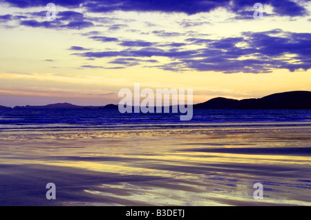 Sonnenuntergang - Newgale, Pembrokeshire, Wales Stockfoto