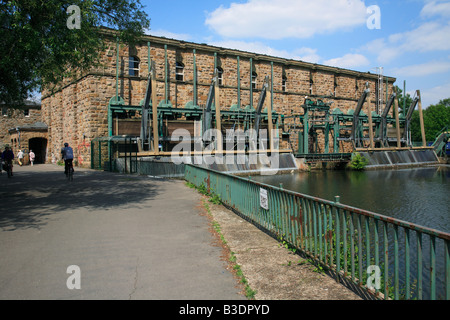 Wasserkraftwerk Kahlenberg der RWW, Rheinisch-Westfälische Wasserwerksgesellschaft, Mülheim an der Ruhr, Ruhrgebiet, NRW Stockfoto