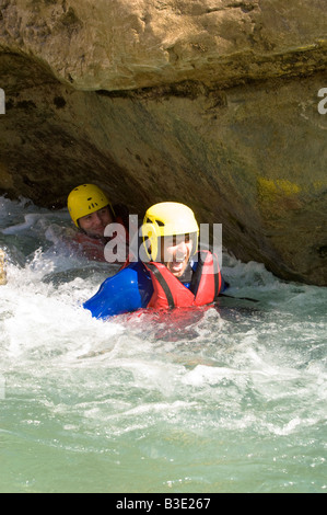 Europa Frankreich Provence Canyoning im Gorges du Verdon in der Nähe von Point Sublime Stockfoto