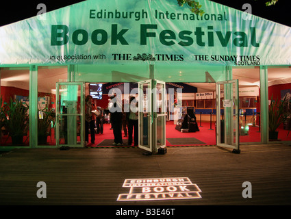 Eingang zum Edinburgh International Book Festival in Charlotte Square Stockfoto