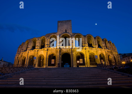 Die römische Arena im Zentrum von Arles Stockfoto