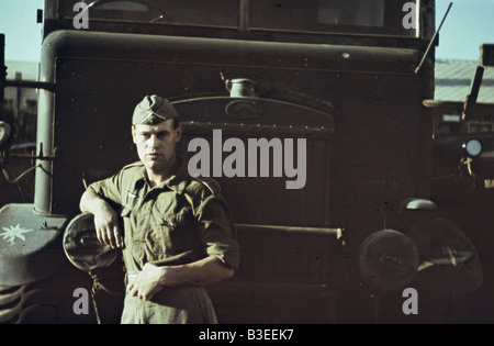 Deutscher Soldat & LKW / WWII / 1941 Stockfoto