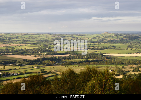 Wharfedale und Almscliffe Crag aus Überraschung Stockfoto