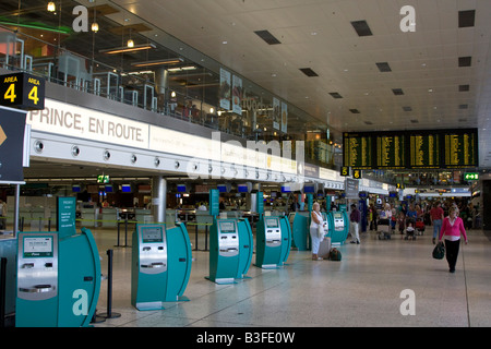 Terminal 1 Abflug Dublin International Airport Irland irische Republik Irland Stockfoto