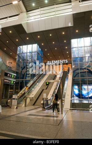 "Eingabe des Elemente-Shopping-Mall in der Union Square-Entwicklung in West Kowloon Hong Kong" Stockfoto