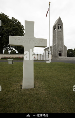 Grab des unbekannten Soldaten in der amerikanischen Friedhof und Gedenkstätte St. James Brittany France Stockfoto