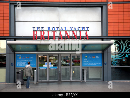 Eingang zur Royal Yacht Britannia (Museum) in Leith, Schottland Stockfoto