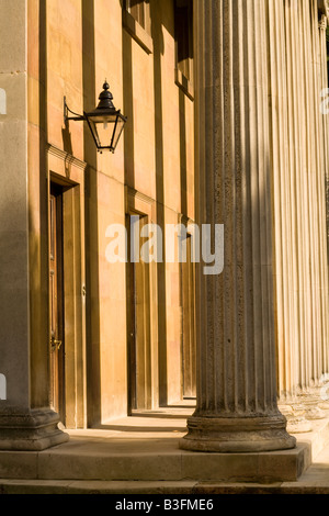 Spalten des Meisters Lodge, Downing College, Cambridge, England in der Nachmittagssonne Stockfoto