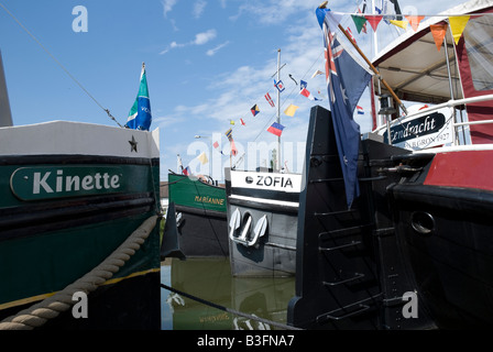 Rallye der niederländischen Lastkähne auf dem Canal du Centre, Frankreich Stockfoto
