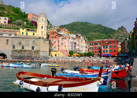 Dorf von Vernazza, Liturgia, Italien. Innerhalb einer Gruppe von fünf Küstenorte in der Nähe auch berühmt als der Region Cinque Terre. Stockfoto