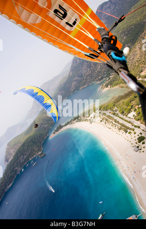 Paragliders Olu Deniz Türkei Stockfoto