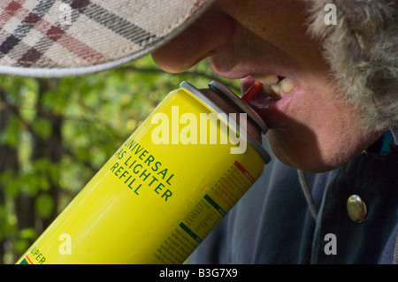 Einatmen von gas Stockfoto