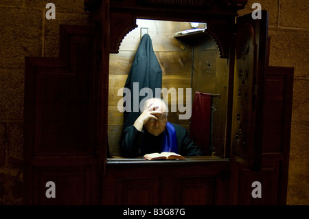 Beichtstuhl in Santiago De Compostela Kathedrale Weg von SAINT JAMES oder CAMINO DE SANTIAGO Galizien Spanien Stockfoto