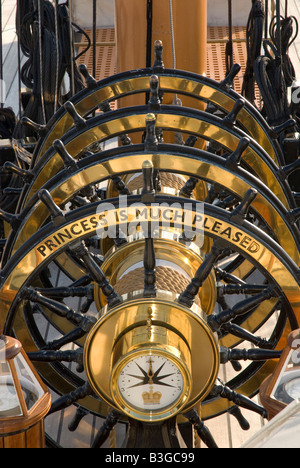 Rad Lenkung Getriebe auf das Eisen gekleidet Kriegsschiff HMS Warrior in Portsmouth dockyard Stockfoto