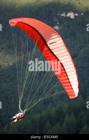 AUT, Österreich, Tirol: Stubaital, Stubaital. Gleitschirm. Stockfoto