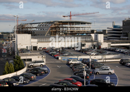 Parkplatz terminal 1 Dublin International Airport Irland irische Republik Irland Stockfoto