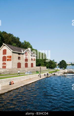 Byward Museum am Ufer des acht Ottawa Schleusen verbinden den Rideau-Kanal mit dem Ottawa-Fluss Ottawa Ontario Canad Stockfoto