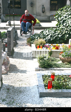 Mann im Rollstuhl Stockfoto