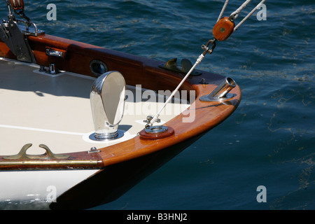 Hölzerne Yachtdetails und Close Ups Stockfoto