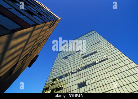 Moderne Gebäude in der Wienerberg City Stockfoto