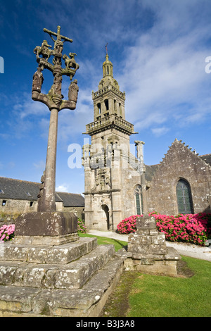Die Pfarrei Gehäuse von Sainte Marie du Ménez-Hom, in Plomodiern (Frankreich). Enclos Paroissial de Sainte Marie du Ménez-Horn. Stockfoto