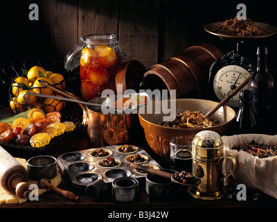 Weihnachten Backen Mince Pies Kuchen Pudding redaktionelle Lebensmittel Stockfoto