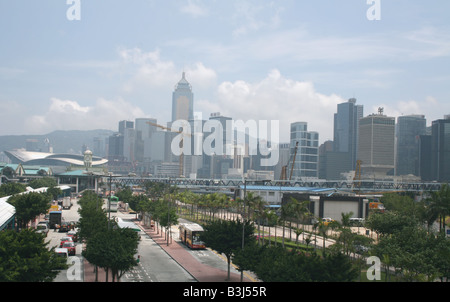 Hong Kong Skyline einschließlich Central Plaza und Kongresszentrum April 2008 Stockfoto