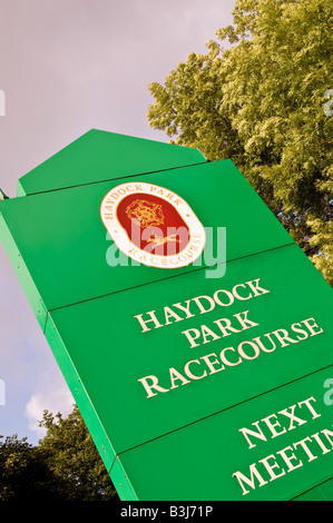 Eingang zu unterzeichnen Haydock Park Rennbahn Newton-le-Willows Stockfoto