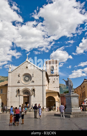 San Benedetto Kirche Norcia Perugia Umbrien Italien gotischen Stil vier Evangelisten Marktplatz geschlossen, überdachte Getreide, Getreide Stockfoto