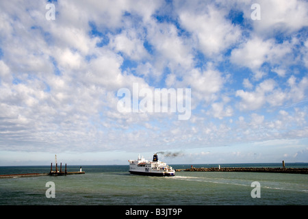 P & Ferry O Kanal, Hafen von Calais, Frankreich, Europa, Marine, Schifffahrt, Schifffahrt, transport. Stockfoto