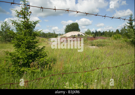 Sowjetische nukleare Raketenbasis, Plokstine, Litauen ruiniert. Stockfoto